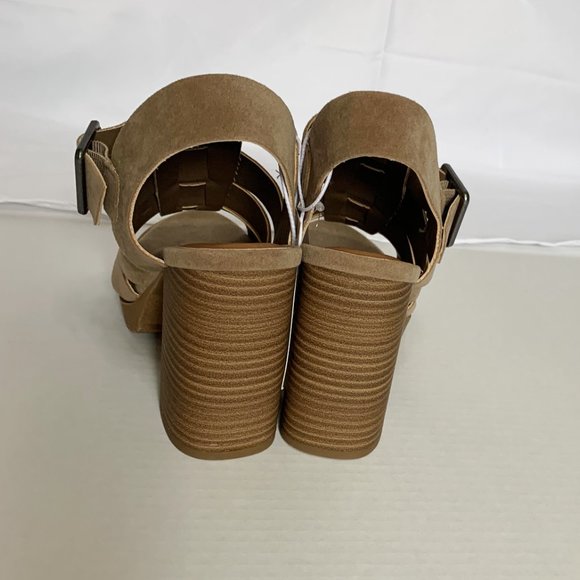 Universal Thread NWT Chunky Heel Sandal Size 8.5 - Picture 4 of 6